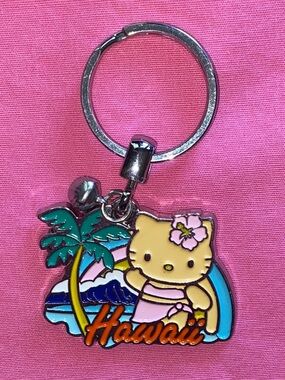 Hello Kitty Hawaiian Tan Keychain Palmtree Bikini Ocean Tropical Island Plumeria